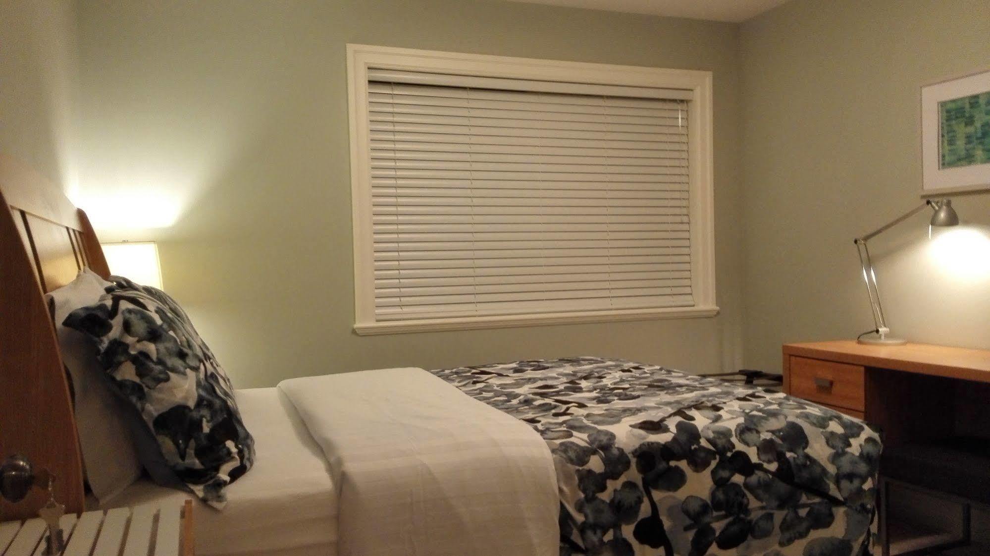 Nanaimo Ocean View Bed and Breakfast Buitenkant foto